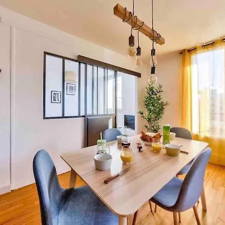 Apartment Lumineux & Cosy, Au Coeur De